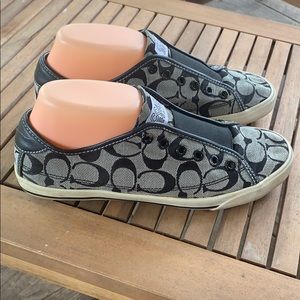 Coach shoes sneakers flats size 9 black and gray
